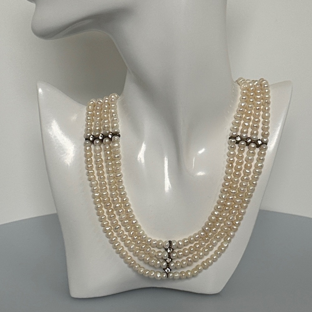 Elegant extravagant gorgeous pearls necklace ✨